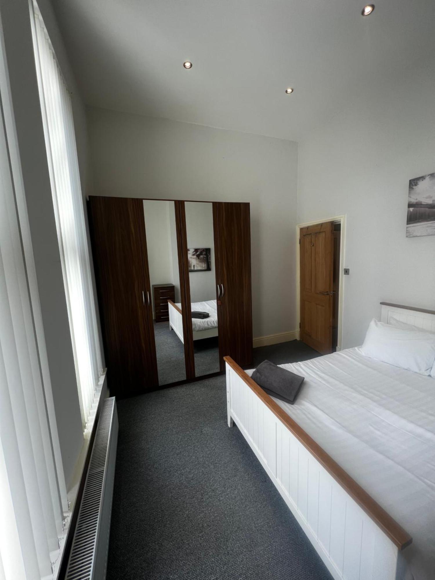 リヴァプールNo 3 - Large 1 Bed Near Sefton Park And Lark Laneアパートメント エクステリア 写真